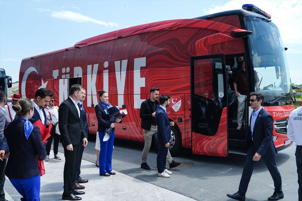 A Milli Takım’ın Dünya Kupası için ABD yolculuğu başladı 2
